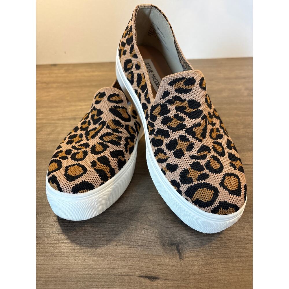 Womens Steve Madden Tan Black Leopard Print Slip On Sneakers Shoes Flats Sz 7.5 - Picture 1 of 9